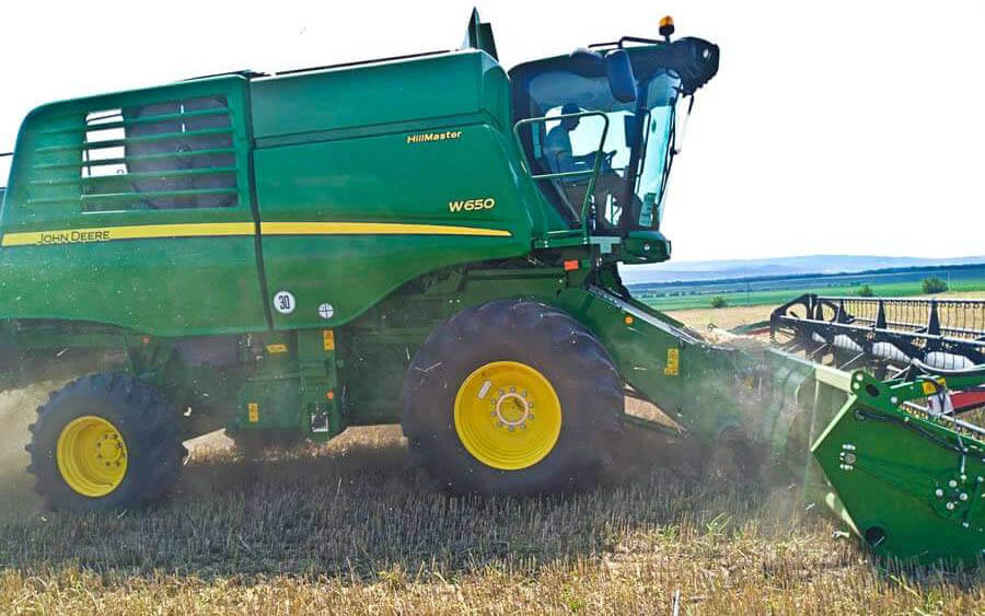 Agromester HD a pregătit John Deere W650 pentru recoltarea grâului în raionul Ungheni