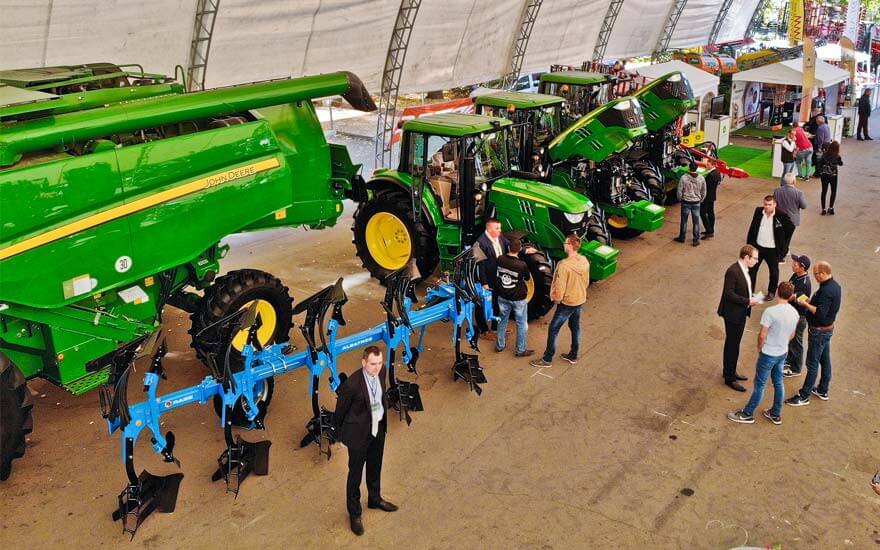 John Deere представляет тракторы серии M на выставке Moldagrotech 2018