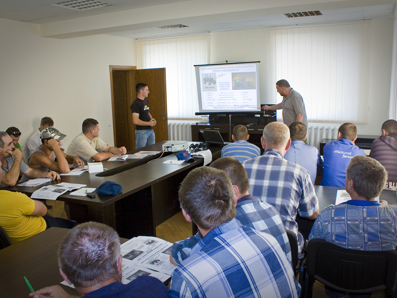 Seminar de instruire John Deere: Încărcați tractorul la maxim!