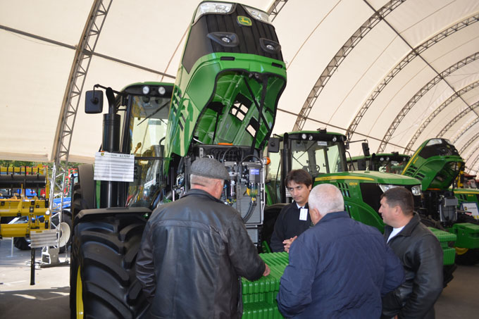 John Deere la Moldagrotech 2015